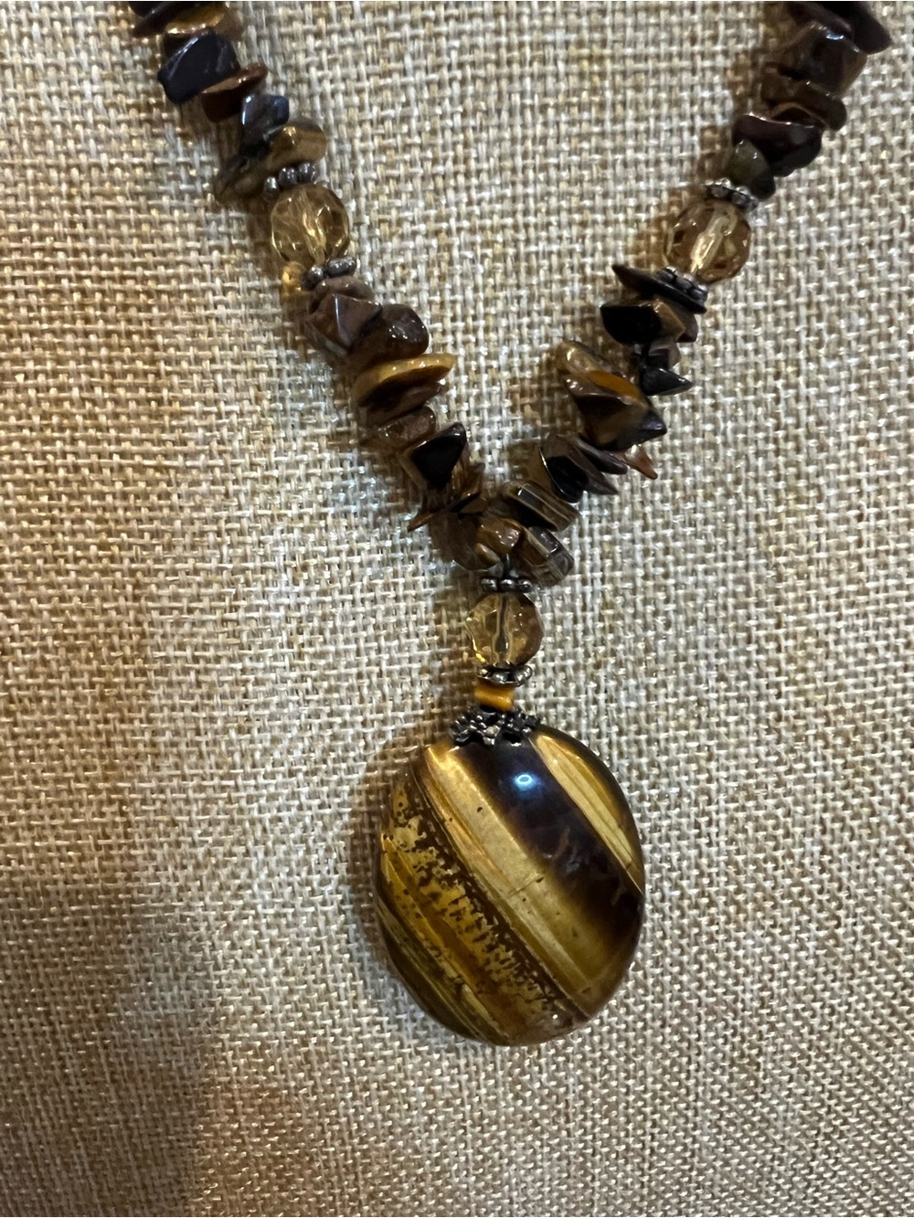 Mix of Brown glass and acrylic  Necklaces with a Monet gold tone necklace - Picture 8 of 10